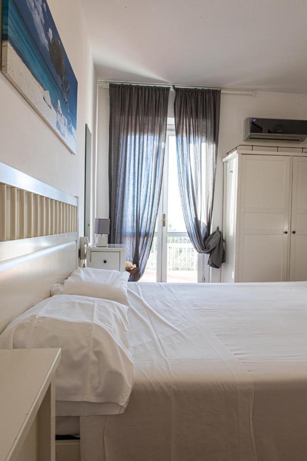 Gambero Nero Hotel Tellaro Bagian luar foto