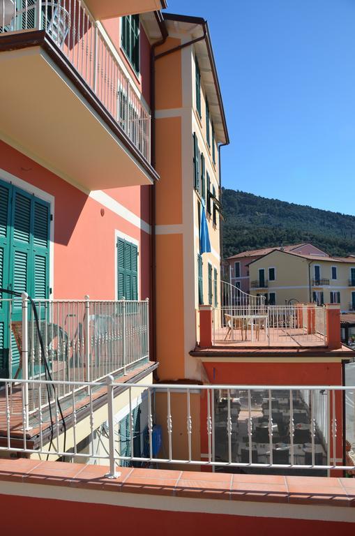 Gambero Nero Hotel Tellaro Bagian luar foto